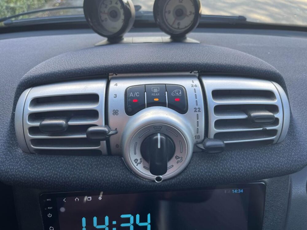 ForTwo 1.0i 84CH - KIT BRABUS - CARPLAY - SIEGES CHAUFFANTS - TOIT 2013 occasion 13760 Saint-Cannat
