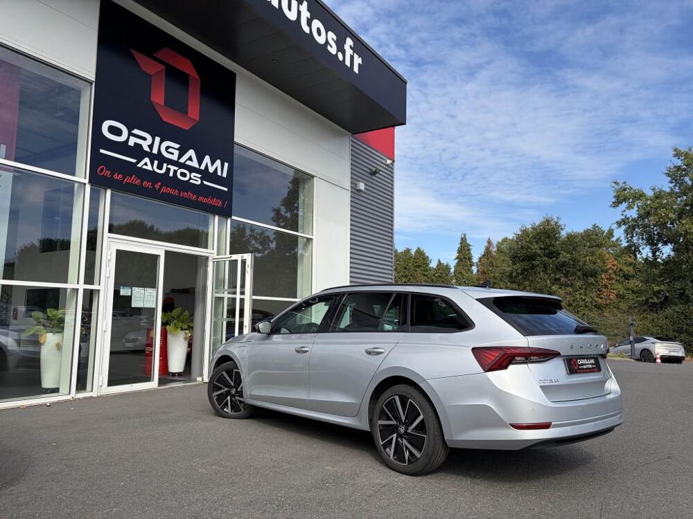 Octavia AMBITION 1.4 TSI PHEV 204ch DSG6e 2022 occasion 44700 Orvault