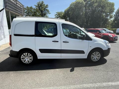 Partner L1 1.6 HDi FAP - 90 Fourgon Pack CD Clim Plus - ATTELAGE 2011 occasion 19100 Brive-la-Gaillarde