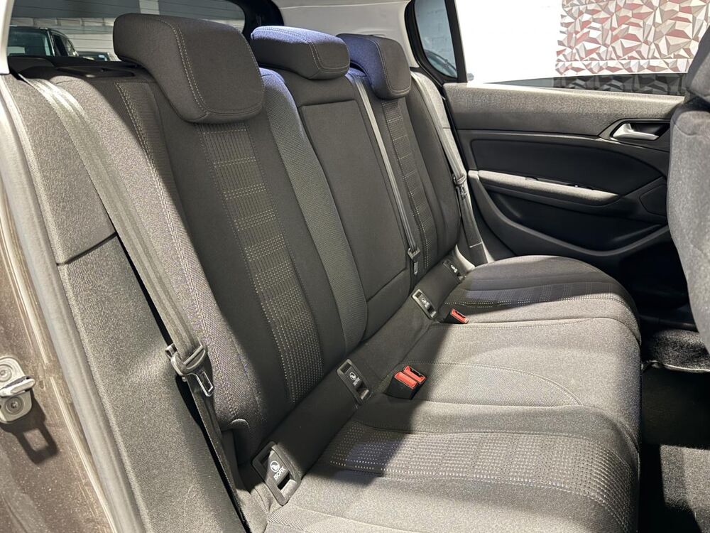 308 1.2i PureTech 12V S&S - 130 II 2013 BERLINE Allure PHASE 1 2016 occasion 78680 &Eacute;p&ocirc;ne