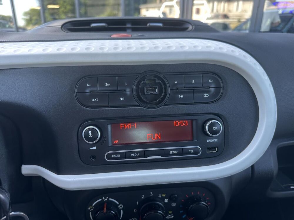 Twingo 1.0 SCe - 70 E6C Bo&icirc;te courte III BERLINE Life 2 PHASE 1 - 2018 occasion 33450 Montussan
