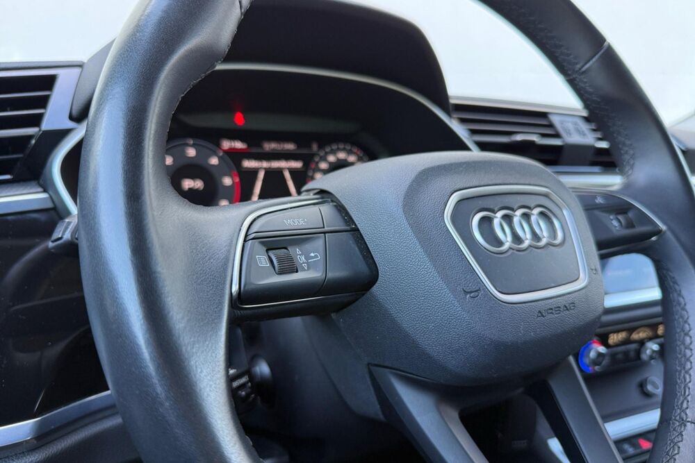 Q3 35 2.0 TDI 150 DESIGN S-TRONIC 7 2022 occasion 38550 Clonas-sur-Var&egrave;ze