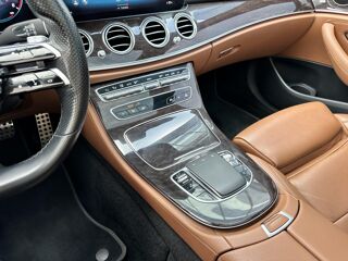 Classe E 220D BVA 9G-TRONIC AMG LINE PHASE 2 TOIT OUVRANT/CARPLAY ENT 2020 occasion 33450 Montussan