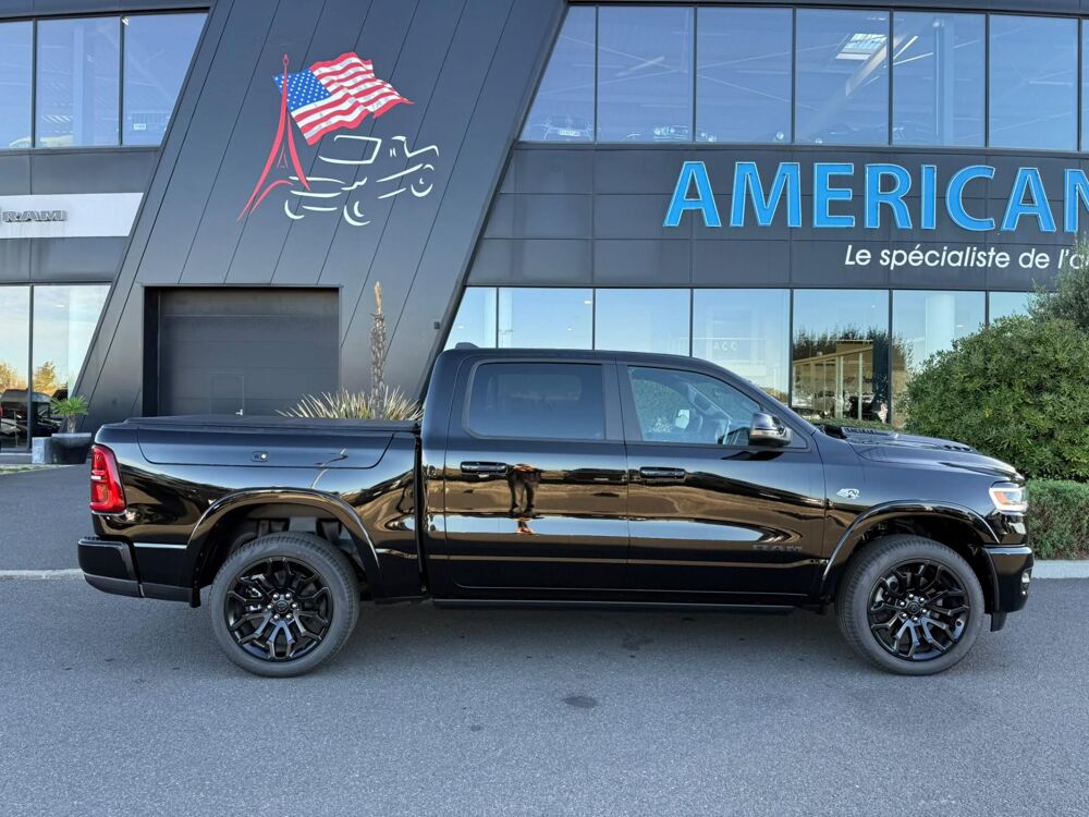 RAM 1500 CREW LIMITED NIGHT EDITION BOX HAYON MULTI V8 5,7L 2026 occasion 91830 Le Coudray-Montceaux