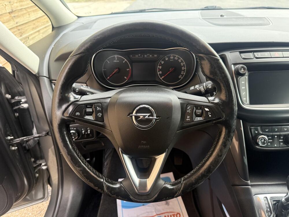 Zafira 2.0 CDTI BlueInjection - 170 - BVA - 7places C TOURER MONOS 2017 occasion 19100 Brive-la-Gaillarde