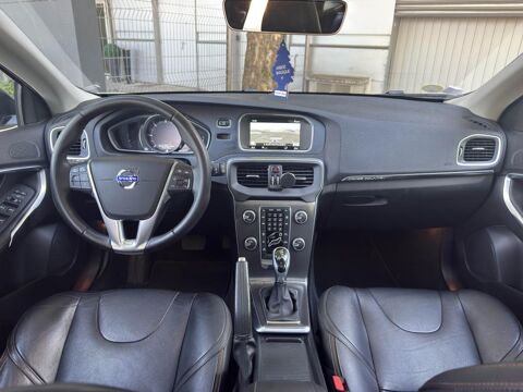 V40 Cross Country D3 - 150 - BVA Geartronic CROSS COUNTRY Summu 2016 occasion 77185 Lognes