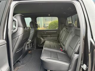 RAM 1500 CREW LIMITED [BATMAN] EDITION BOX HAYON MULTI V8 5,7 2026 occasion 91830 Le Coudray-Montceaux