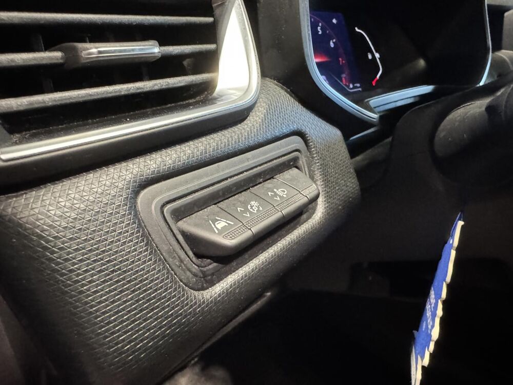 Clio 1.0 Tce Intens - 100 - CAM - ATTELAGE 2019 occasion 25300 Pontarlier