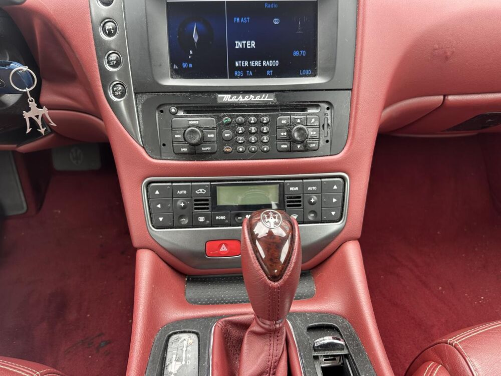 Granturismo 4.2i V8 - BVA COUPE . PHASE 1 2009 occasion 33450 Montussan