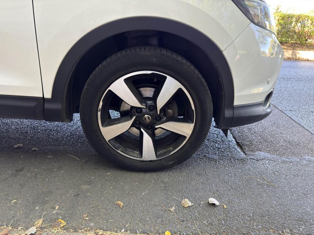 Qashqai 1.6 DIG-T N-Connecta - TOIT PANORAMIQUE - CAMERA 360 2016 occasion 77185 Lognes