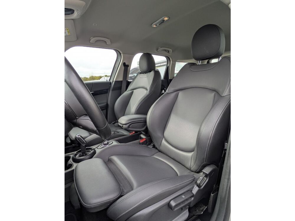 Countryman COOPER ESSENTIAL1.5I 136cv BVA F60 LCI 2023 occasion 44700 Orvault
