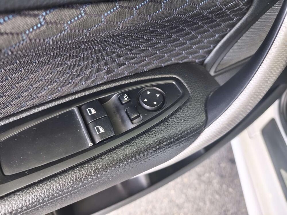 S&eacute;rie 1 120i - BVA BERLINE F21 LCI M Sport PHASE 2 2018 occasion 77185 Lognes