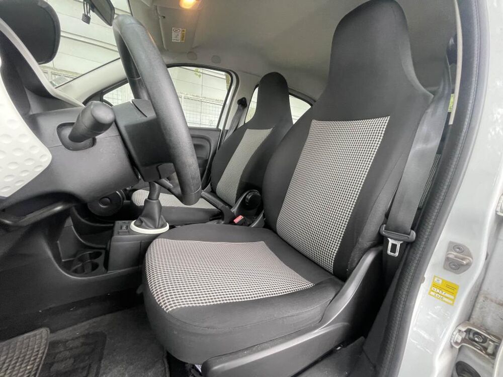 Twingo 1.0 SCe - 70 E6C Bo&icirc;te courte III BERLINE Life 2 2018 occasion 77185 Lognes