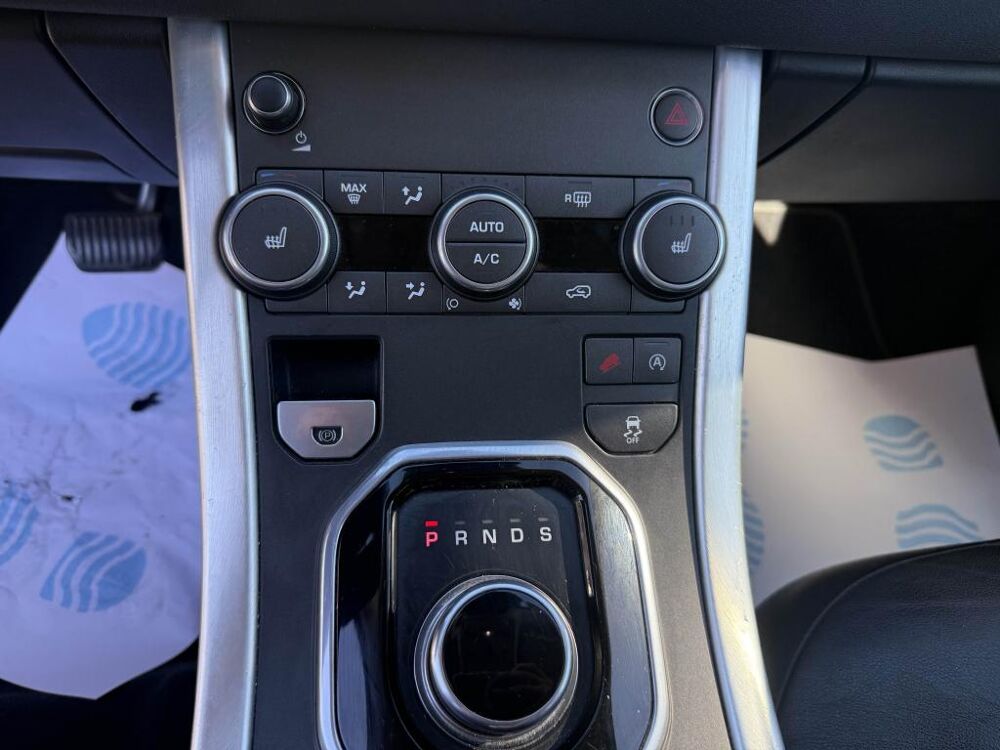 Range Rover Evoque 2.0 TD4 - 150 BVA HSE Dynamic gps + clim + camera AR + toit 2017 occasion 19100 Brive-la-Gaillarde