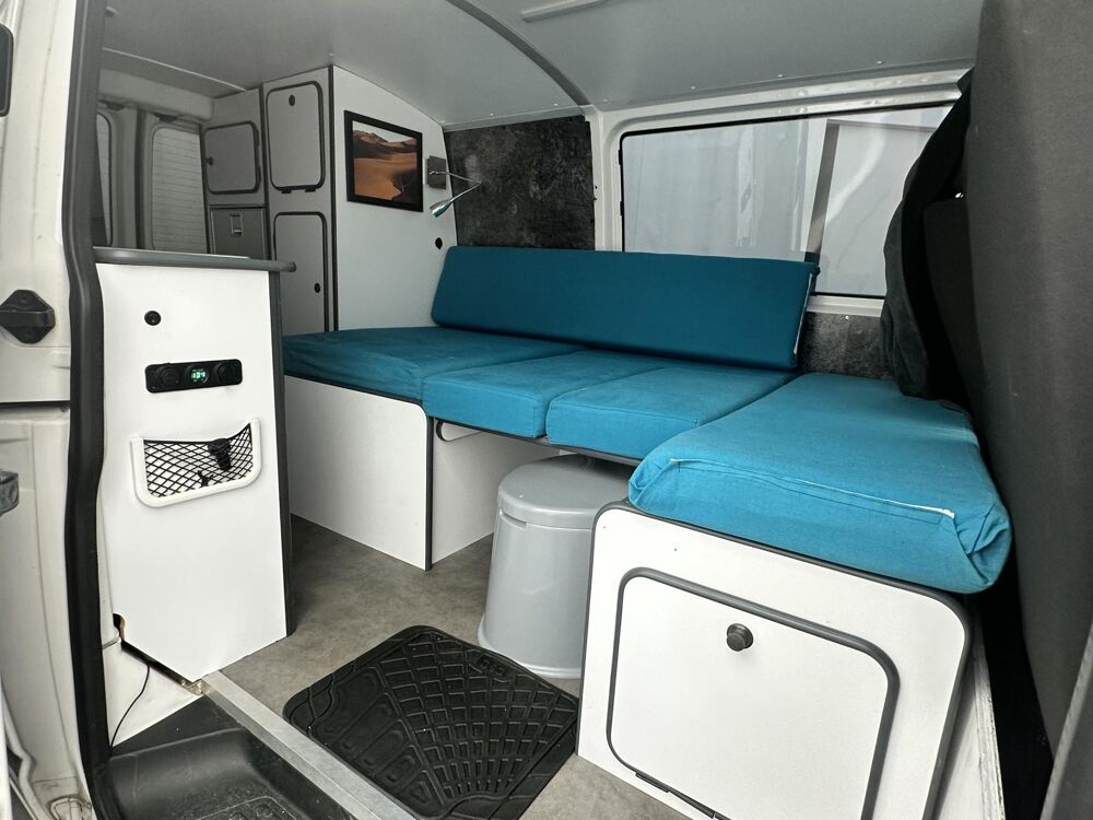 MULTIVAN L2H1 2.0 TDi 102ch VAN ENTIEREMENT AM&Eacute;NAG&Eacute; - GARANTIE 12 MOI 2015 occasion 33130 B&egrave;gles