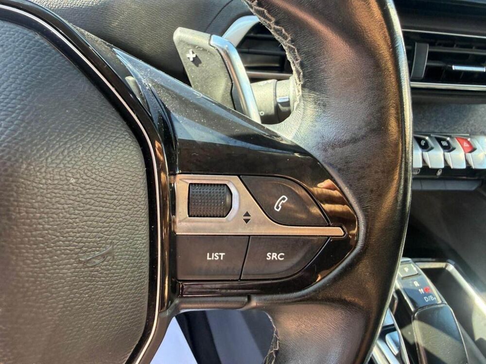 3008 Hybrid - 225 Bva Allure Pack gps + clim + radar AR 2021 occasion 19100 Brive-la-Gaillarde