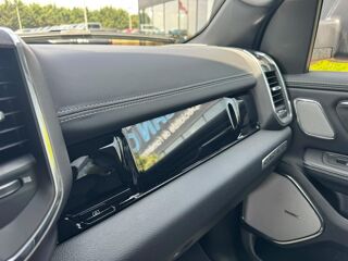 RAM 1500 CREW LAIE SPORT NIGHT EDITION AIR BOX HAYON MULTI 2025 occasion 91830 Le Coudray-Montceaux