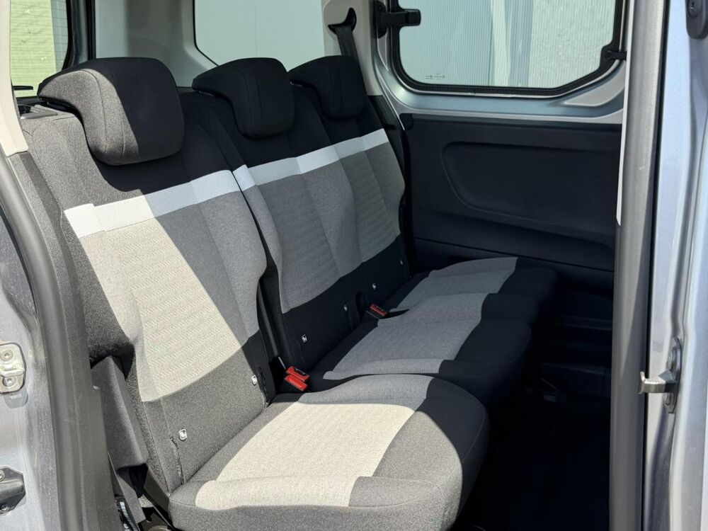 Berlingo &euml;-136 54kWh PLUS Automatique 5 Places 2025 occasion 35300 Foug&egrave;res