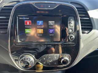 Captur 1.5 dCi - 90 Helly Hansen (Suivi Complet) 2014 occasion 49070 Beaucouz&eacute;
