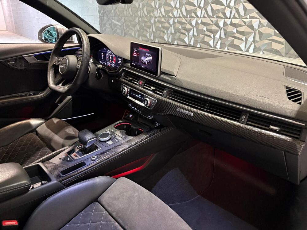 RS4 Avant Quattro 2.9 V6 TFSI - BVA Tiptronic AVANT 2018 BREAK . 2018 occasion 78680 &Eacute;p&ocirc;ne