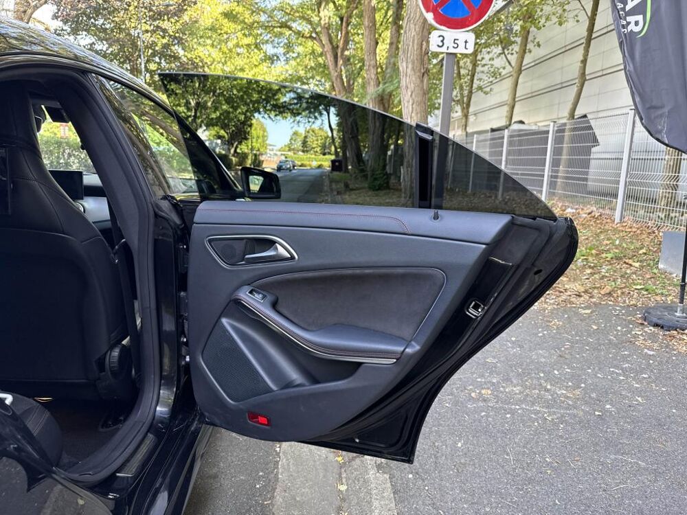 Classe CLA CLA 45 - BV Speedshift DCT BERLINE- BM 117 AMG 4-Matic PHAS 2017 occasion 77185 Lognes
