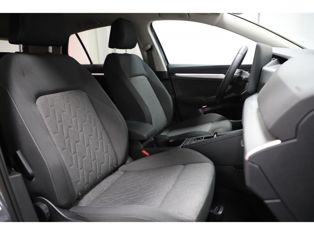 Golf VIII 2.0 TDI 150 Life - DSG 7 2024 occasion 06550 La Roquette-sur-Siagne