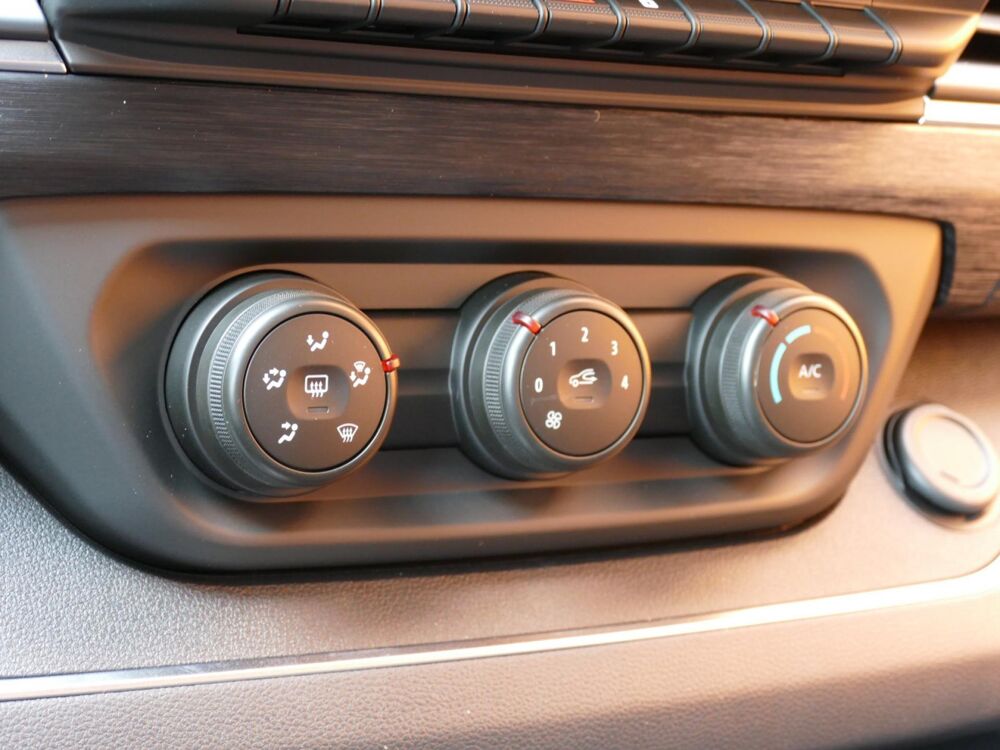 Trafic III FOURGON L2H1 3000 KG 2.0 DCI 150 ADVANCE - BVA9 2025 occasion 77090 Coll&eacute;gien