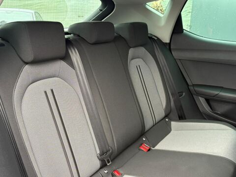 Leon 2.0 TDI 150 DSG7 Business avec Cam&eacute;ra et Apple Car Play 2024 occasion 35300 Foug&egrave;res