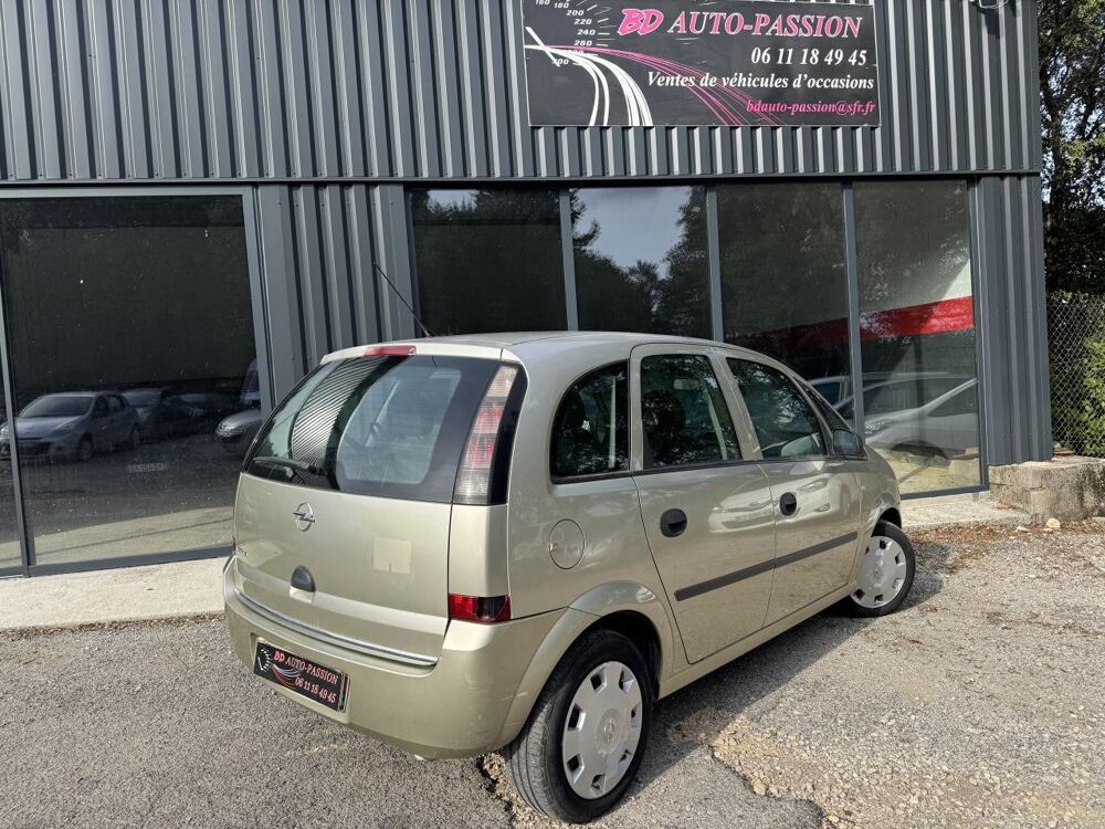 Meriva 1.4i 90ch / distribution par cha&icirc;ne / entretien et 4 pneus n 2010 occasion 30260 Orthoux-S&eacute;rignac-Quilhan
