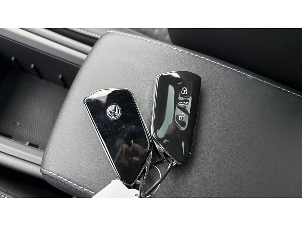 T-ROC 1.5 eTSI 150 DSG R-Line +ATTELAGE+IQ LIGHT+HARMAN KARDON+T.O 2026 occasion 81580 Soual