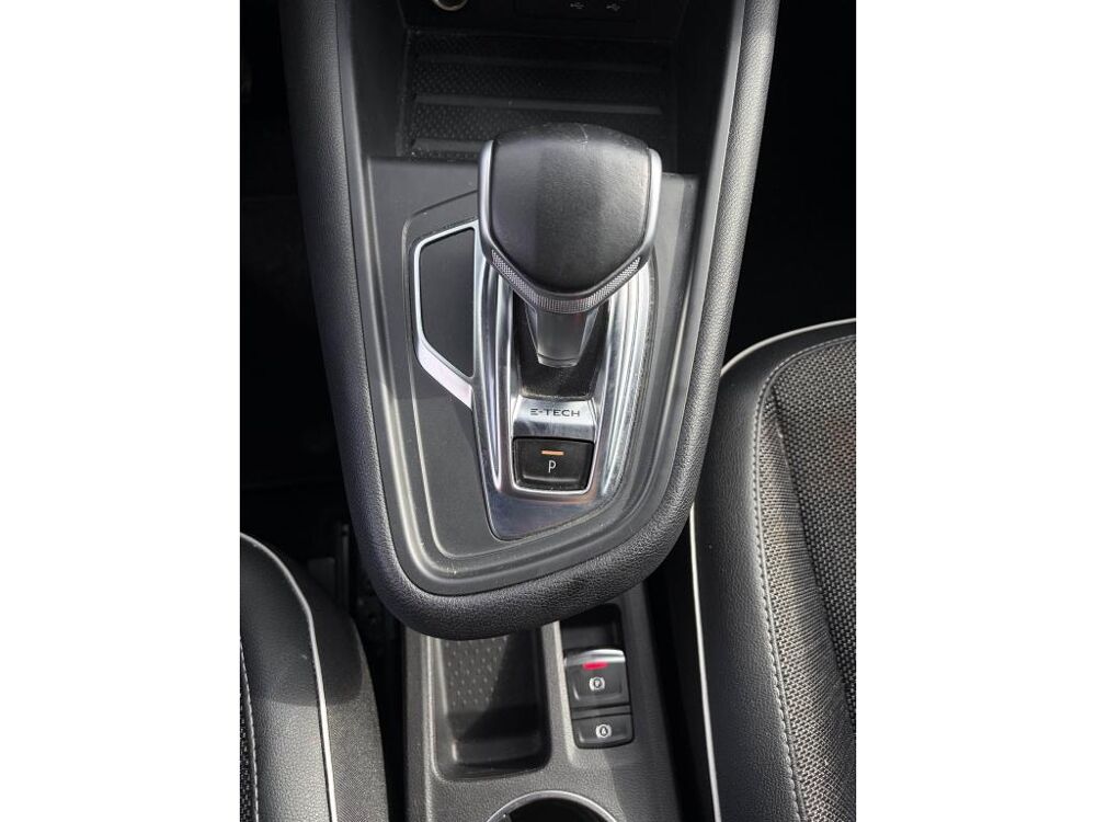 Captur INTENS 1.6 E-TECH 160 BVA HYBRID RECHARGEABLE BVA 2020 occasion 44700 Orvault