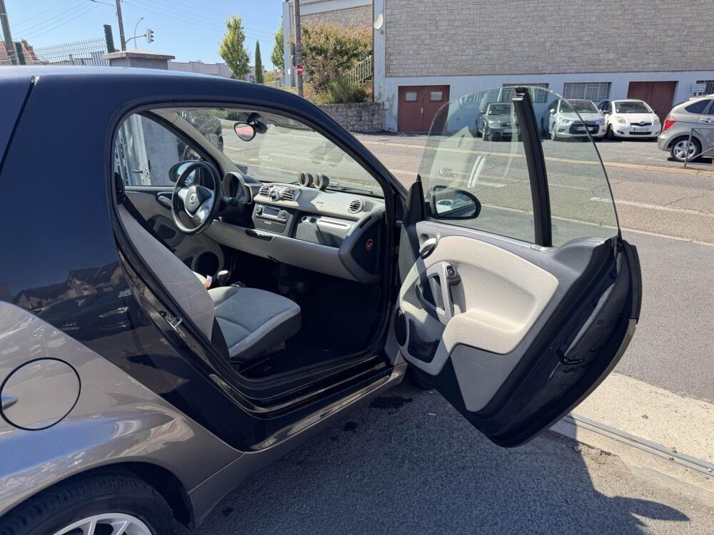 ForTwo Smart Coupe 1.0i - 71 mhd - Bva + clim Avec permis 2012 occasion 19100 Brive-la-Gaillarde