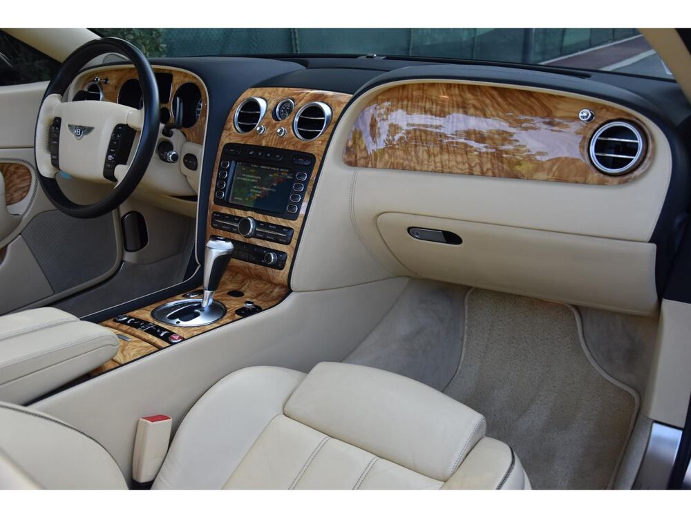 Continental Convertible 6.8i - BVA CONVERTIBLE CABRIOLET . 2008 occasion 06250 Mougins
