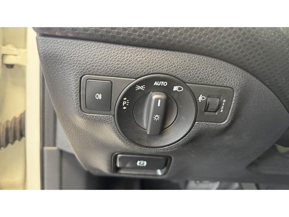 Classe A 180 BlueEfficiency - BV 7G-DCT - Intuition - Entretien Comp 2012 occasion 60740 Saint-Maximin
