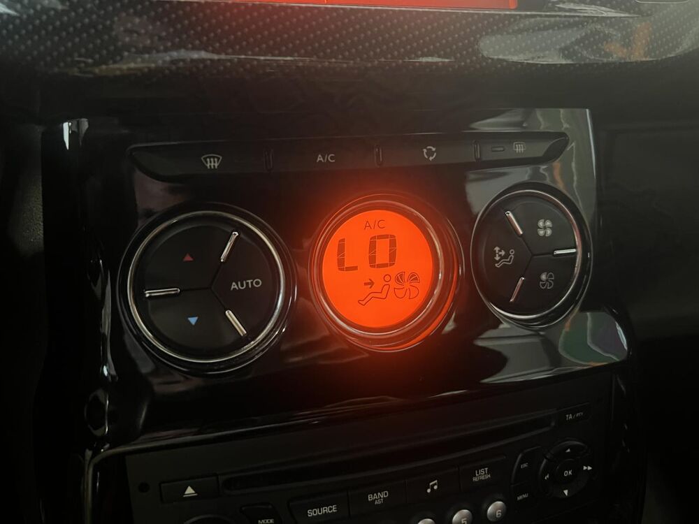 DS3 SPORT CHIC 1.6 VTi 16V 120 CH BVM5 2011 occasion 19100 Brive-la-Gaillarde