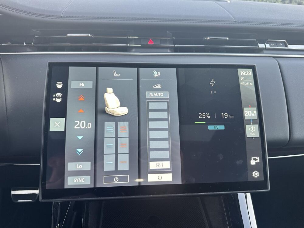 Range Rover 3.0 P460E DYNAMIC HSE - GARANTIE 12/2029 - TOIT OUV - HUD - 2024 occasion 13760 Saint-Cannat