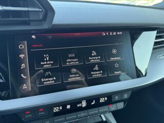 A3 SPORTBACK 40 TFSI e 204ch S-TRONIC6 BUSINESS LINE 2023 occasion 44700 Orvault