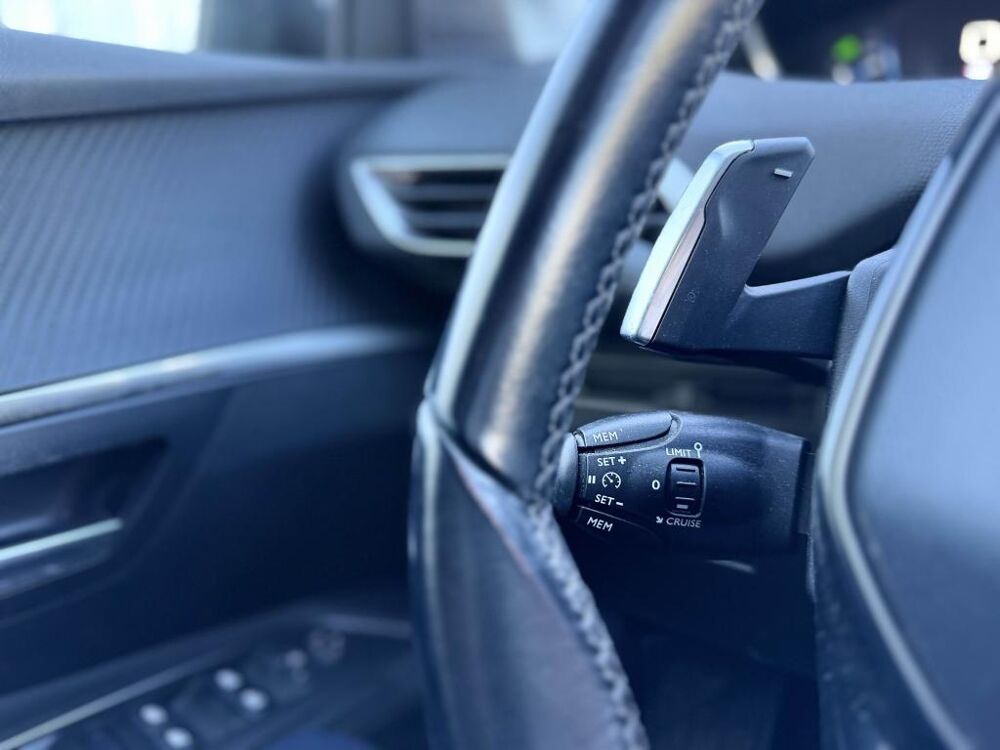 3008 ALLURE - 1.6 THP 165CH - TOIT - CAM 360 - CARPLAY 2017 occasion 13760 Saint-Cannat