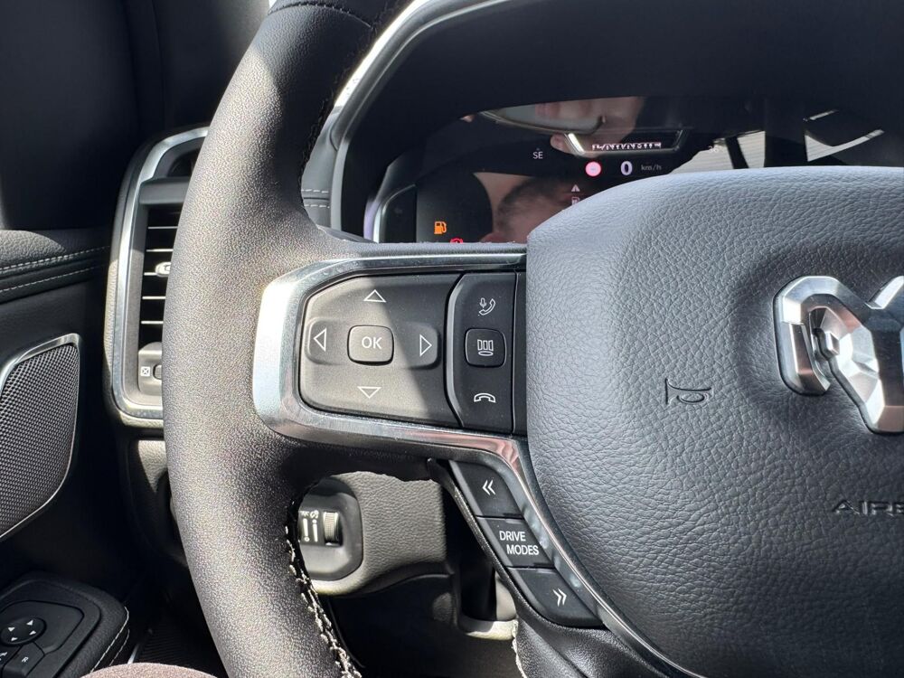 RAM 1500 CREW LAIE SPORT NIGHT EDITION AIR BOX HAYON MULTI 2025 occasion 91830 Le Coudray-Montceaux