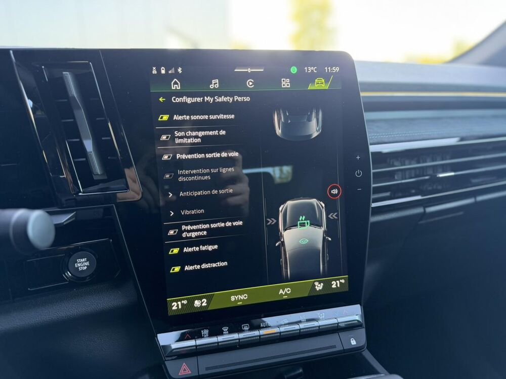 Rafale E-Tech Full Hybrid 200 Esprit Alpine avec Hayon &eacute;lectrique 2026 occasion 35300 Foug&egrave;res