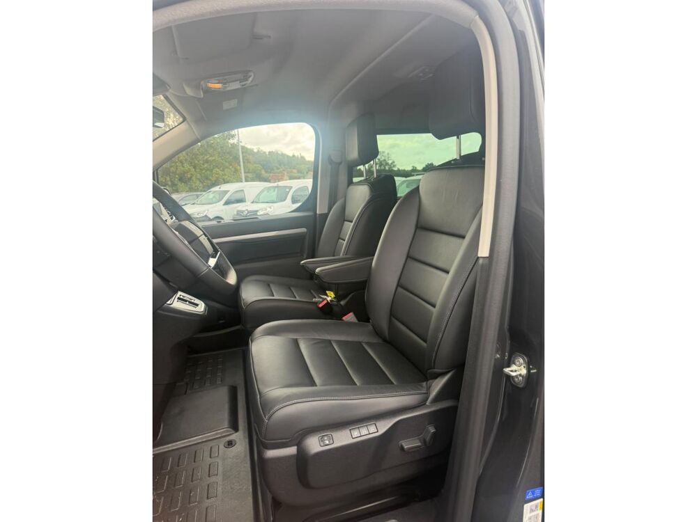 Jumpy M CABINE APPROFONDIE 2.2 180 EAT8 5 Places avec Pack Luxe 2026 occasion 35300 Foug&egrave;res