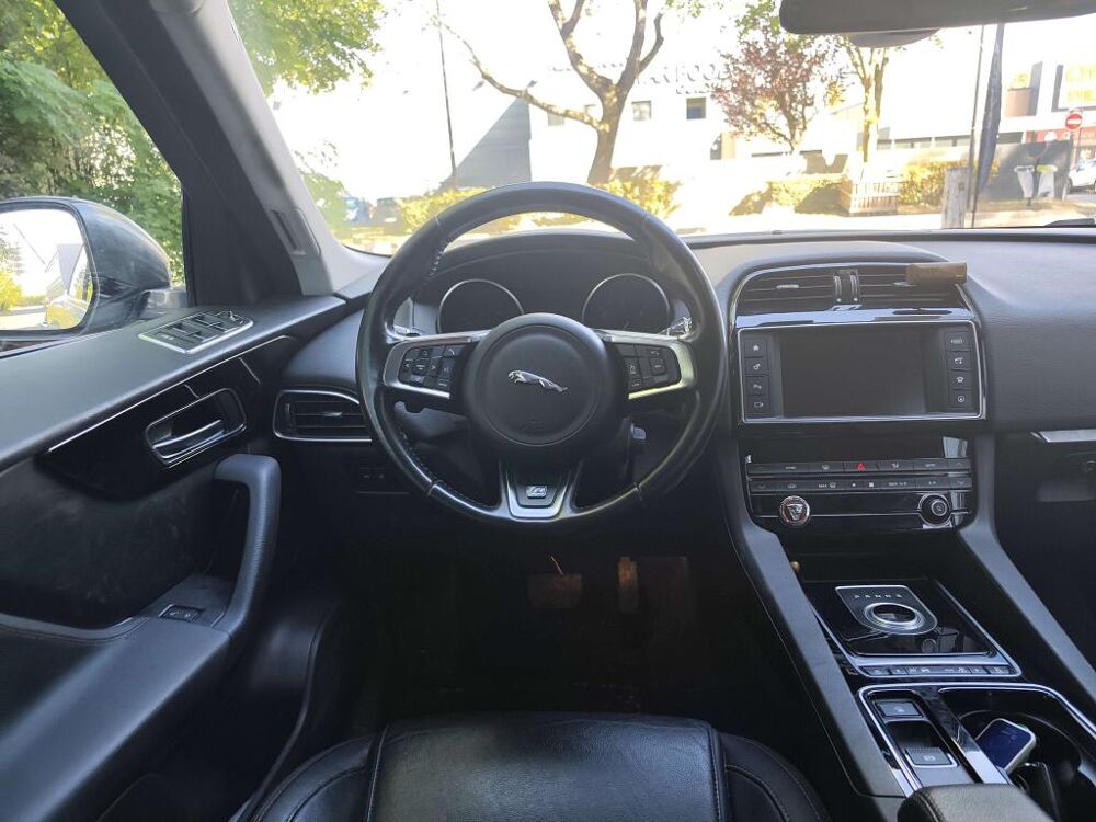 F-PACE 2.0 D - 180 - BVA - Stop/Start Prestige 2017 occasion 77185 Lognes