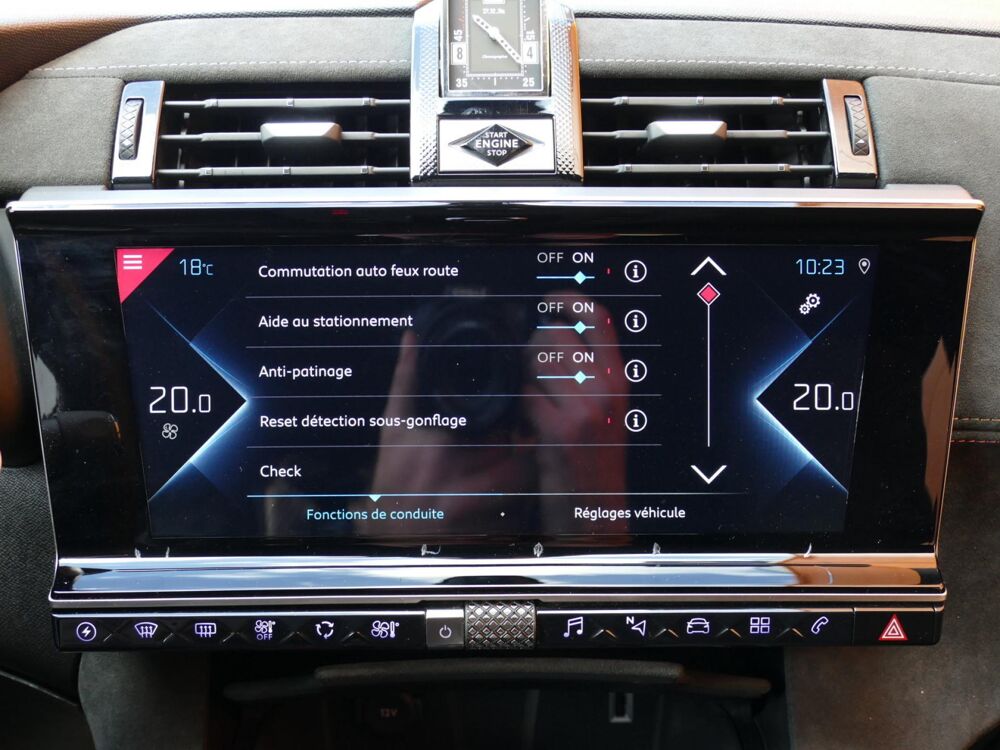 DS3 E-TENSE 300 4X4 PERFORMANCE LINE PLUS - BV EAT8 2021 occasion 77090 Coll&eacute;gien