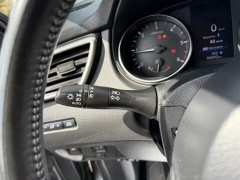 Qashqai 1.5 dCi - 115 N-Connecta gps + clim + camera AR et 360 + Rad 2020 occasion 19100 Brive-la-Gaillarde