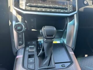 Land Cruiser LC300 VX V6 3.3L 2026 occasion 91830 Le Coudray-Montceaux