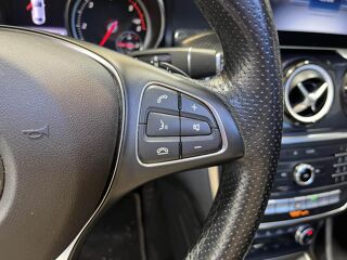 Classe CLA 220d Starlight 170ch - TOIT OUVRANT- CAMERA - SIEGES ELECTRI 2019 occasion 13760 Saint-Cannat