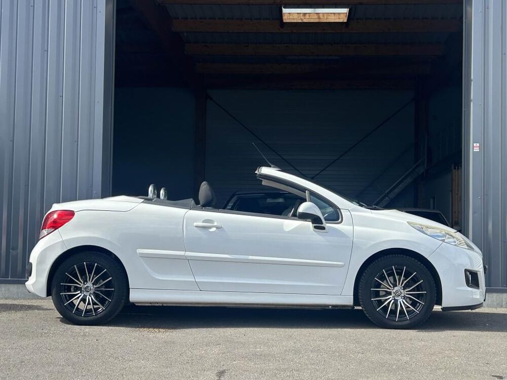 207 CC 1.6 HDi 16V FAP - 110 CC COUPE CABRIOLET Sport PHASE 2 2009 occasion 76710 Eslettes