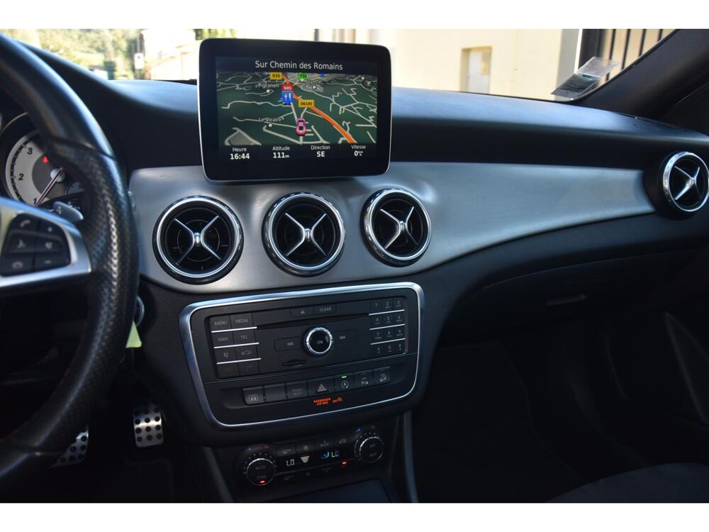 Classe GLA GLA 220 d - BV 7G-DCT - BM X156 Fascination 4-Matic PHASE 1 2016 occasion 06250 Mougins