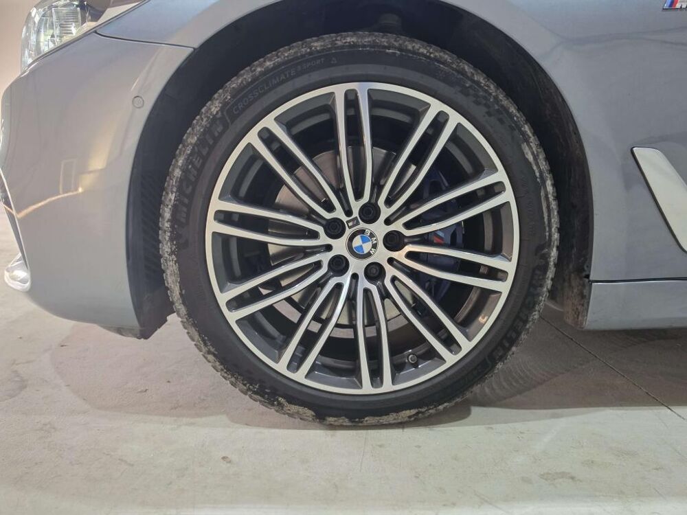 S&eacute;rie 5 530d xDrive - BVA Sport Steptronic BERLINE G30 F90 M Sport 2017 occasion 13760 Saint-Cannat