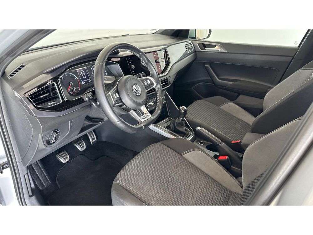 Polo 1.0 TSI 115 R-Line - Toit Ouvrant / Attelage 2019 occasion 17600 Saujon